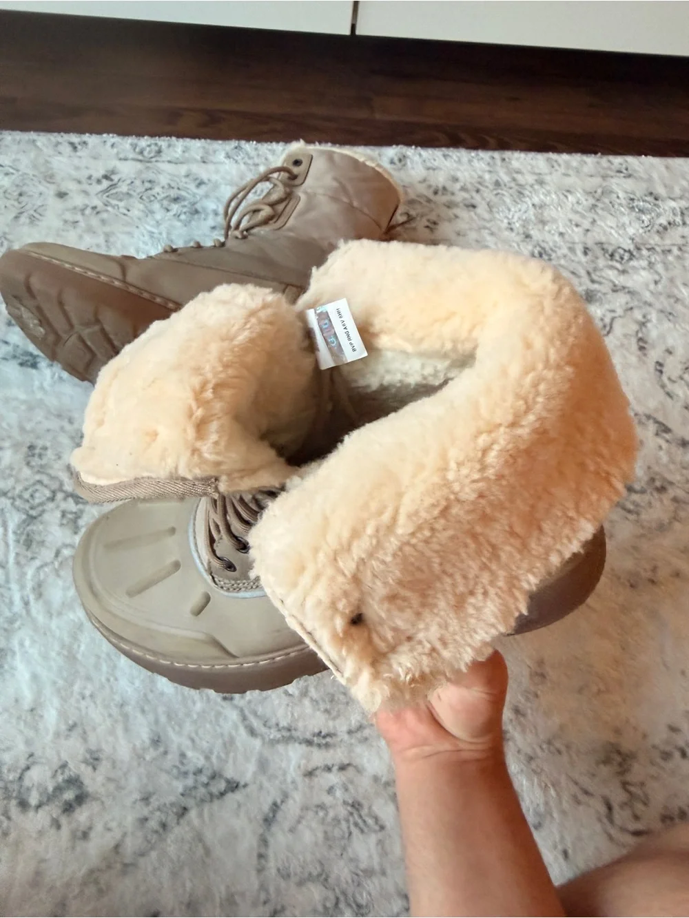 UGG Men’s Taupe/Beige Lace-Up Winter Boot